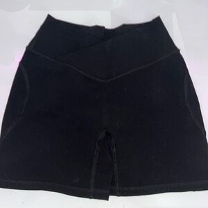 Alphalete V-cut shorts